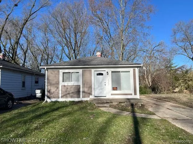 16205 LENORE, Detroit, MI 48219 3643