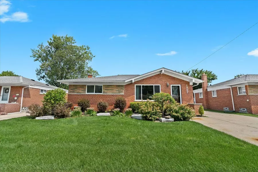 1597 Connie Avenue, Madison Heights, MI 48071 3033