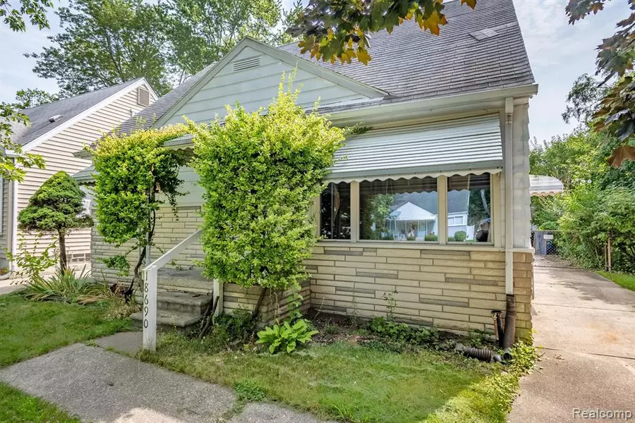18690 FOX, Redford, MI 48240 1963