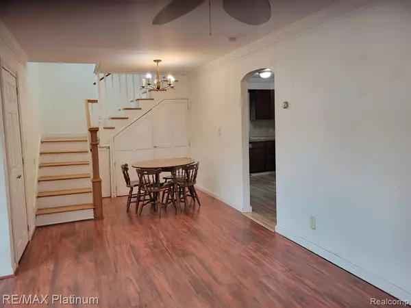 Brighton, MI 48116 8826,8763 LAGOON Drive