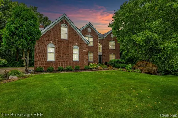 Clarkston, MI 48348 4848,5318 GLENWOOD