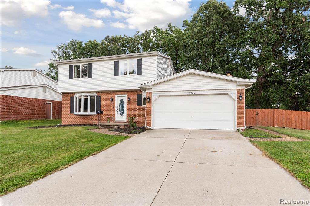 Riverview, MI 48193 7840,13704 HAMILTON Street