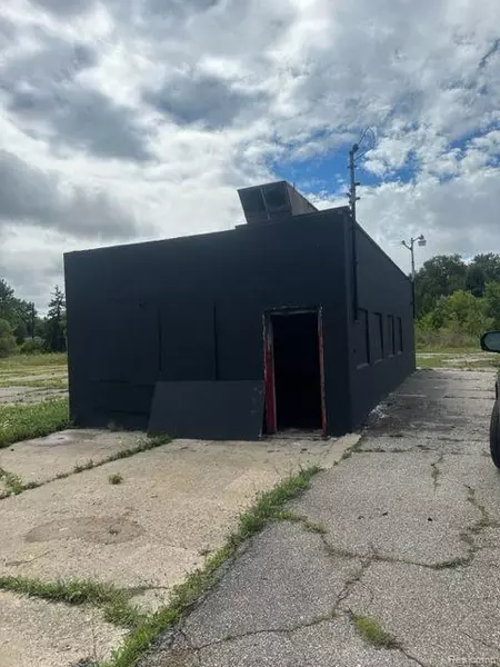 1401 N DORT, Flint, MI 48506 3967