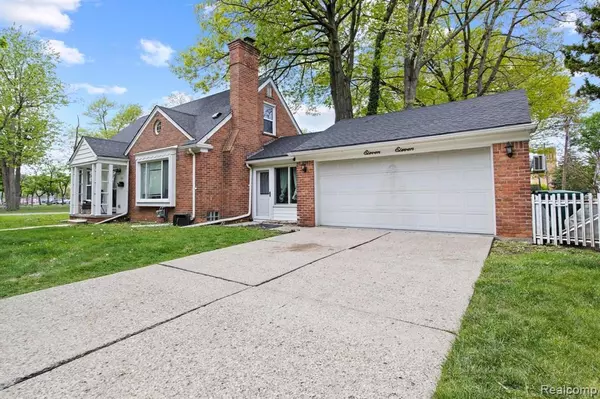 Dearborn, MI 48128 1023,1111 N FRANKLIN Street