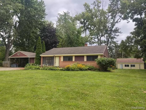4798 Sundale Drive, Clarkston, MI 48346