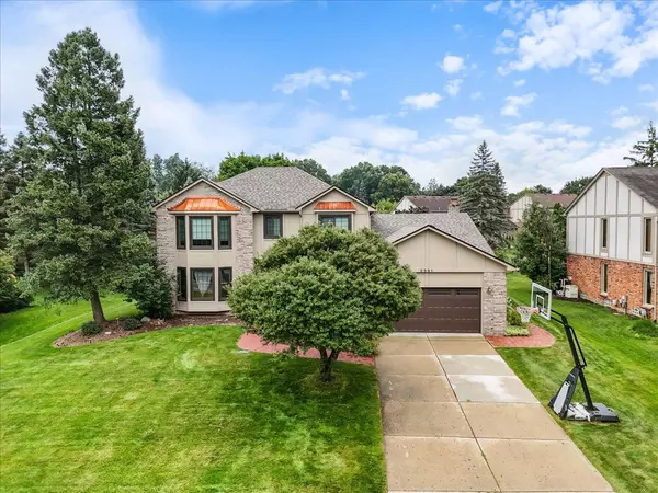 Rochester Hills, MI 48306 3617,3361 CHARLWOOD Drive