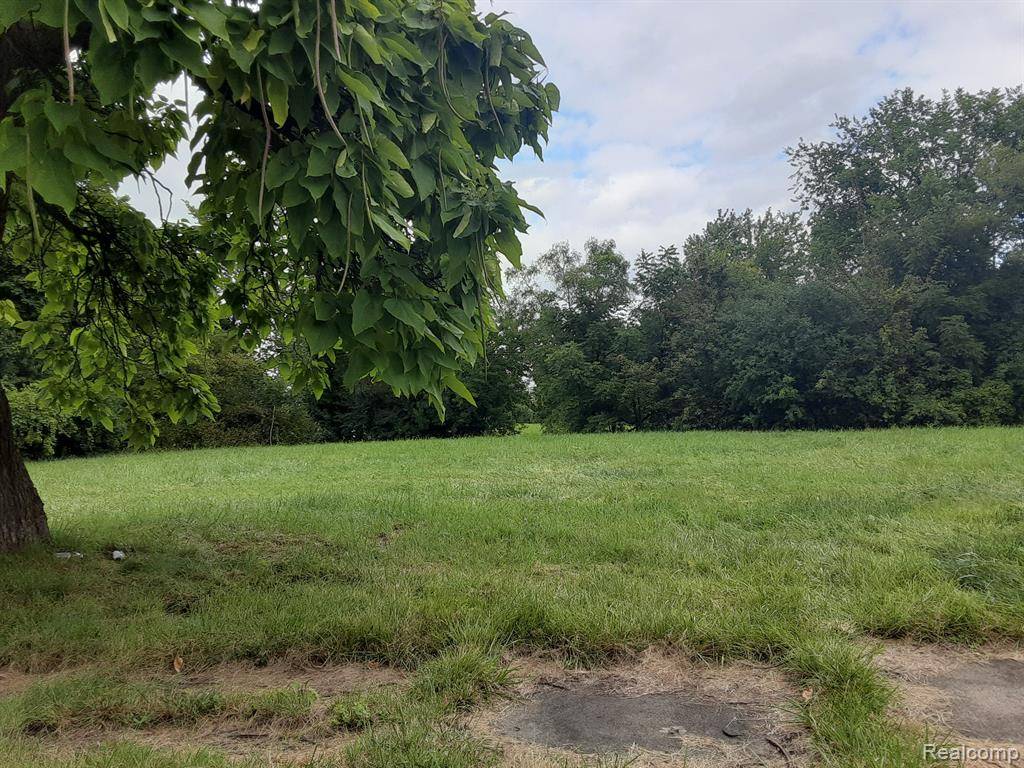 5066 25TH Street, Detroit, MI 48208 1906