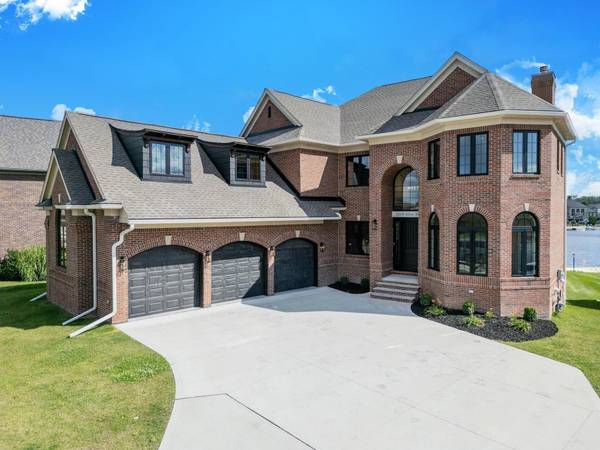 52430 SILENT RIDGE Drive, Chesterfield, MI 48051 1986