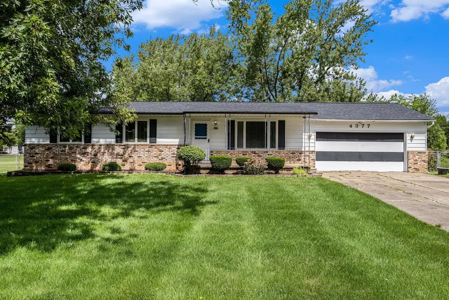 4377 ROBINDALE Drive, Burton, MI 48519 1239