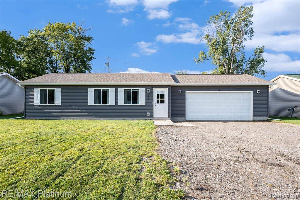 2580 PONTIAC LAKE Road, Waterford, MI 48328 2744