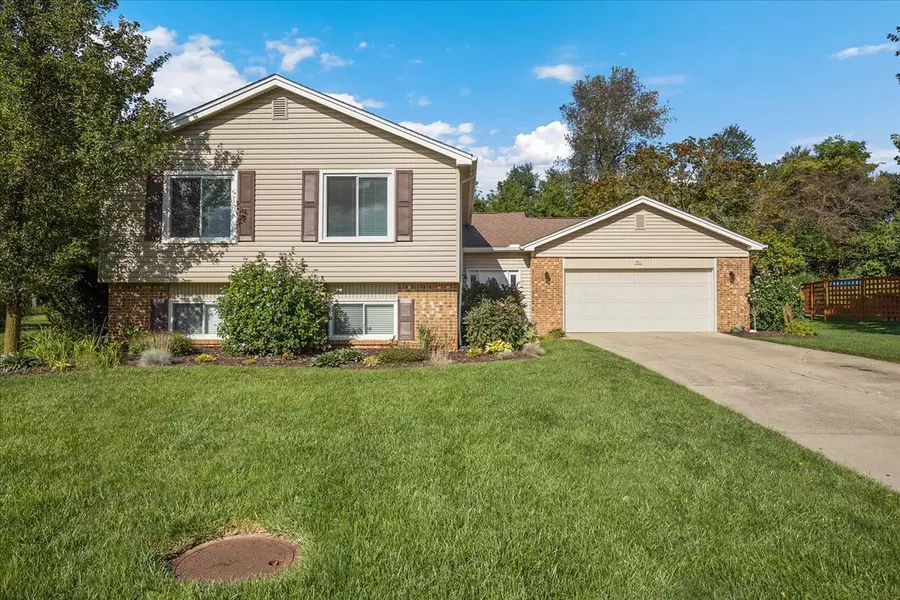 1411 DEERHURST, Rochester Hills, MI 48307 3322