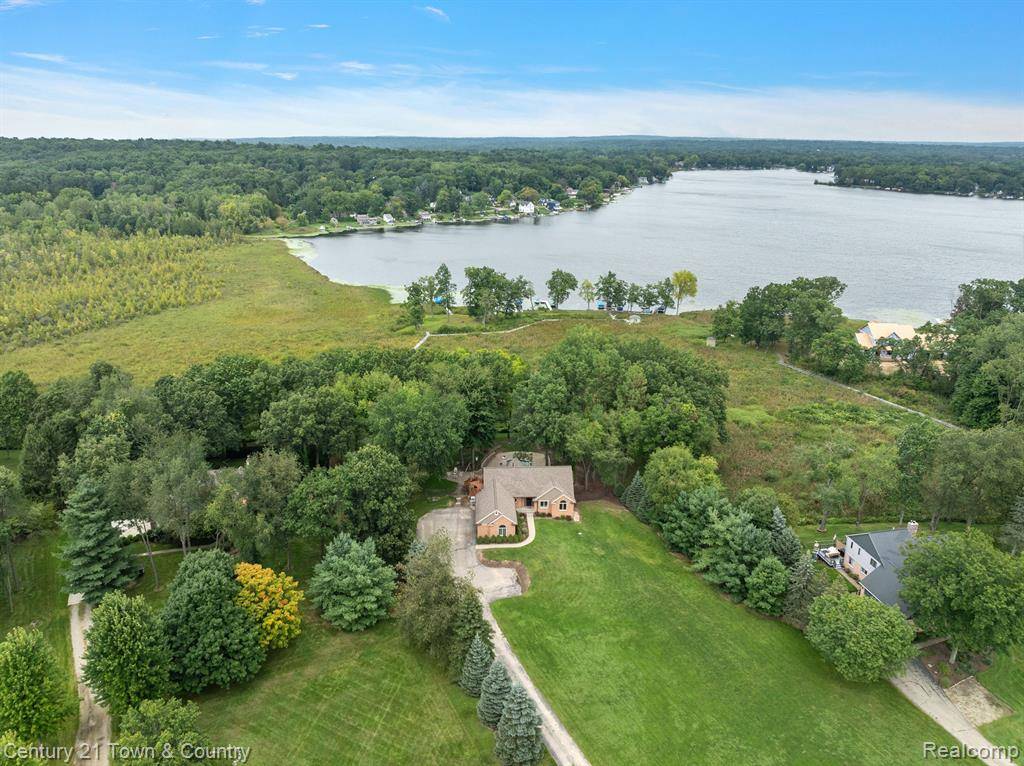 Davisburg, MI 48350 3709,12120 SHAFFER Road