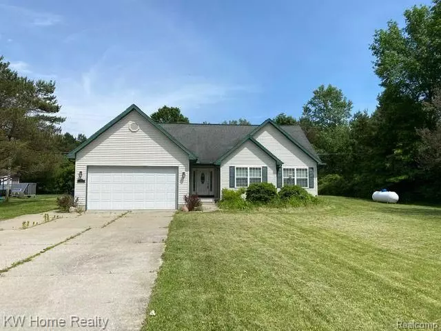 10064 DUFFIELD Road, Montrose, MI 48457 9182