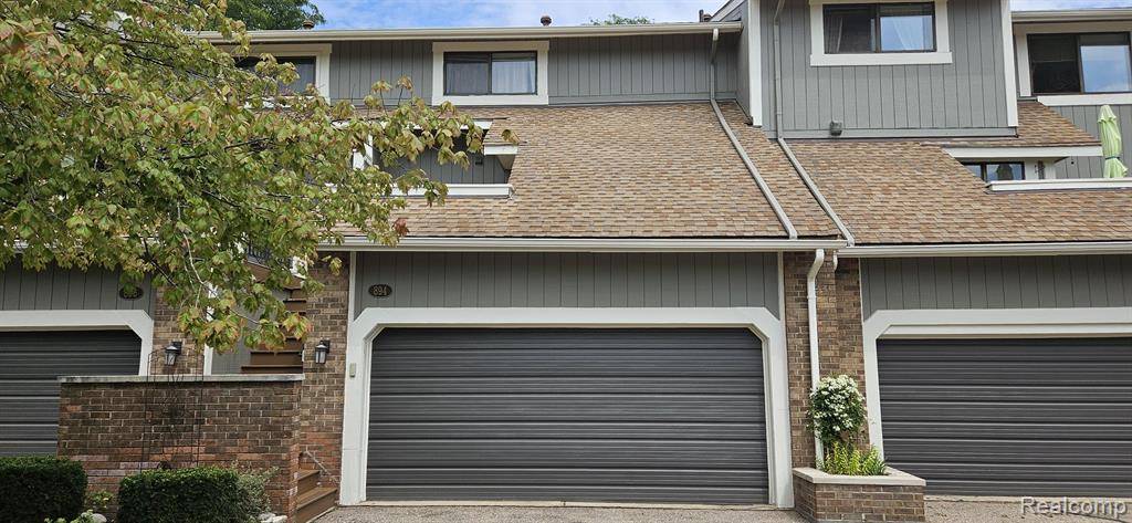 894 YORKTOWN,  Northville,  MI 48167 1058
