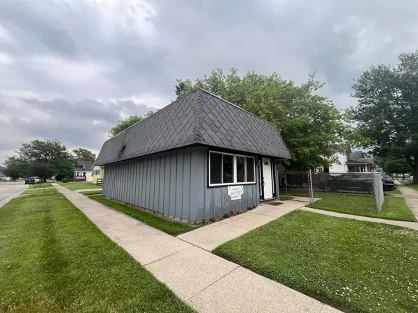 730 15TH Street, Port Huron, MI 48060 5064