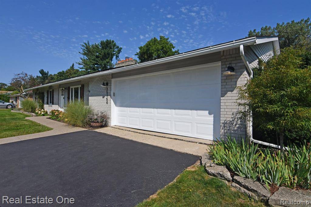 Farmington Hills, MI 48331 2616,35154 GARY Street