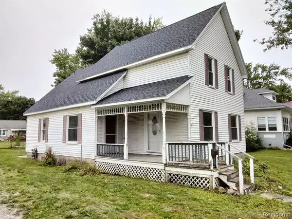 Croswell, MI 48422 1032,235 N HOWARD Avenue