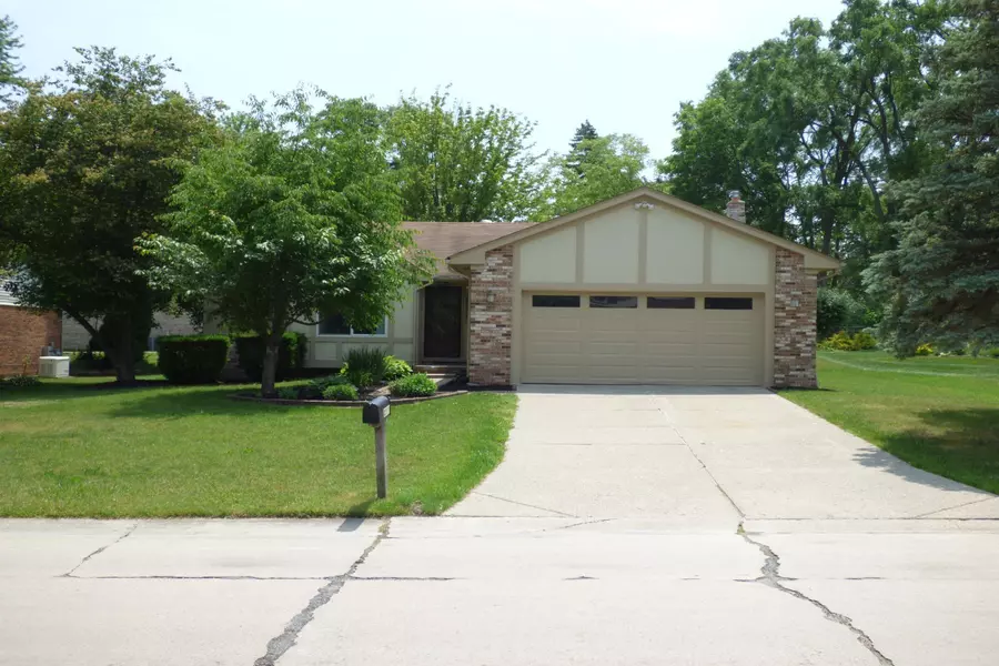 2370 Norton Road, Rochester Hills, MI 48073 3766