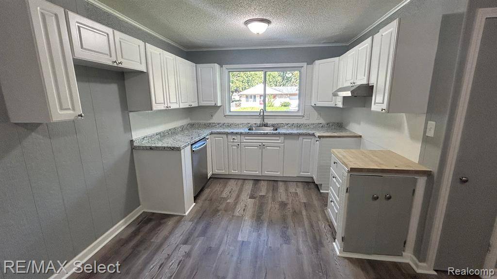 Flint, MI 48506 3169,3712 DAKOTA Avenue