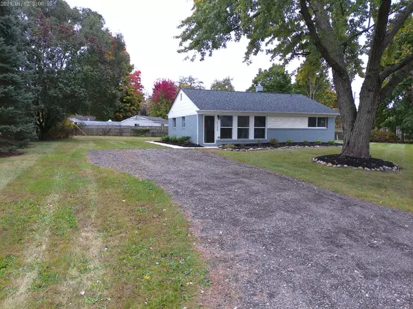 4736 SUMMERHILL Drive, Clarkston, MI 48346 3682