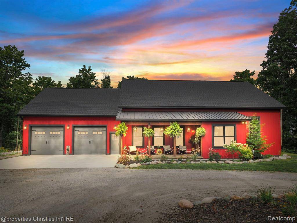 3500 TREE TOPS Lane, Vanderbilt, MI 49795 9802