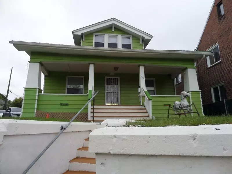 388 N PERRY Street, Pontiac, MI 48342 2445