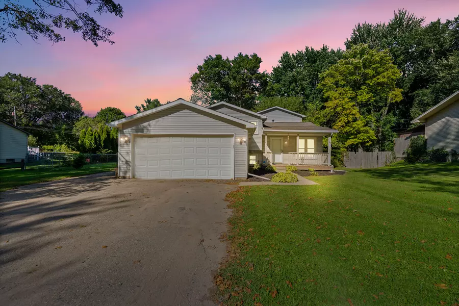 2522 CANDLEWICK Drive, Lake Orion, MI 48359 1515