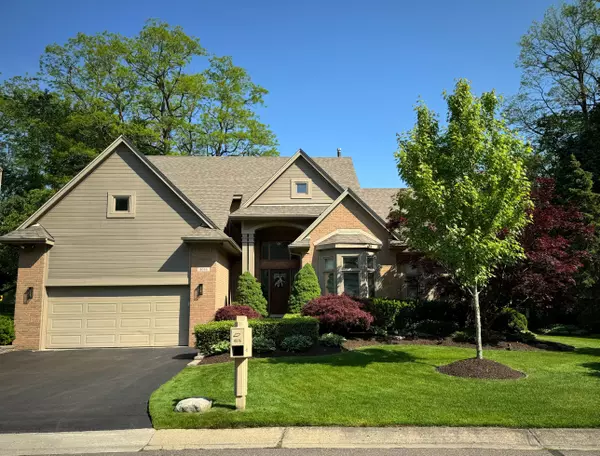 4616 WOODBINE Circle, West Bloomfield, MI 48323 2287