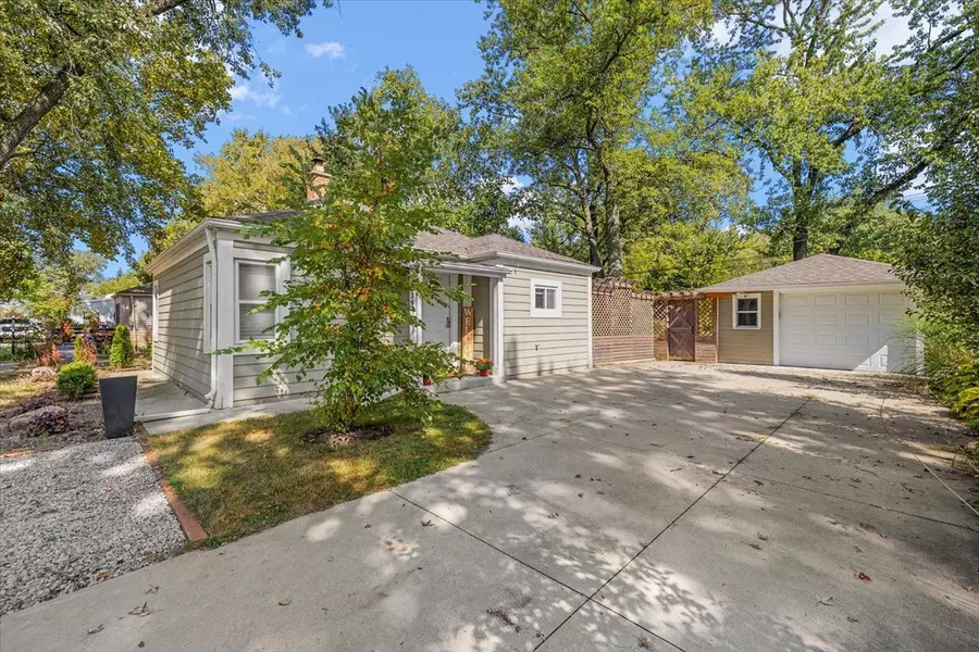 3239 CROOKS Road, Rochester Hills, MI 48309 4116