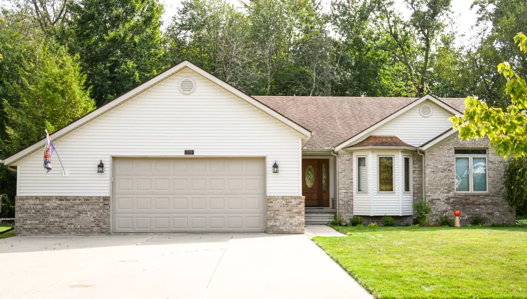 273 ROSEWOOD Drive, Marysville, MI 48040 1139