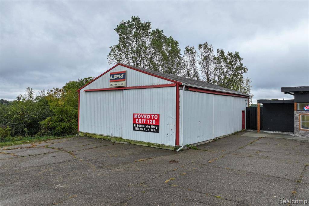 Mount Morris, MI 48458 9433,4265 W Mount Morris Road