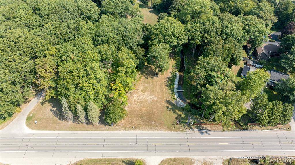 Fort Gratiot, MI 48059,0002 LAKESHORE RD VAC