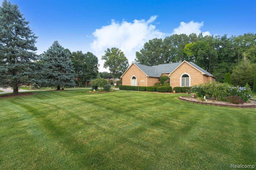 3785 RANYA Drive, Commerce Twp, MI 48382 4469