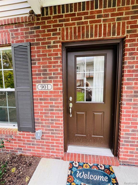 Fenton, MI 48430 4176,901 WATERCRESS Lane