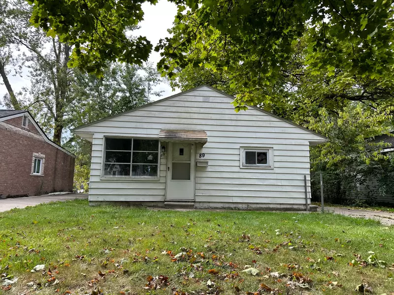 89 W HOPKINS Avenue, Pontiac, MI 48340 1819