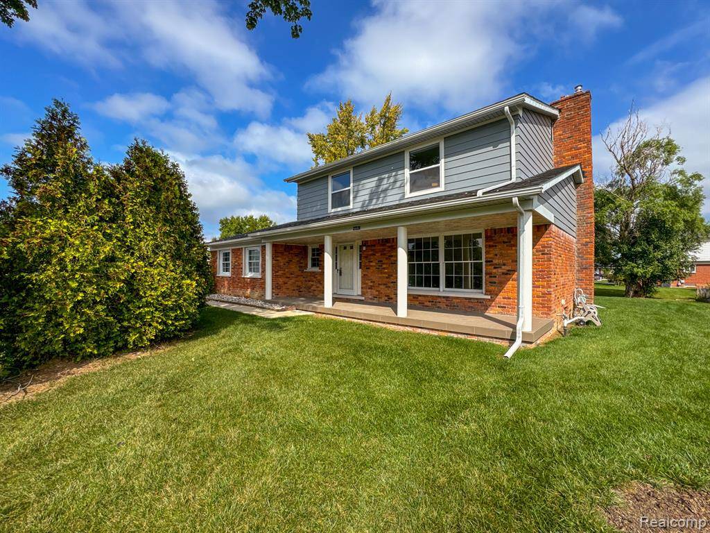 27220 Arden Park Circle, Farmington Hills, MI 48334 5306