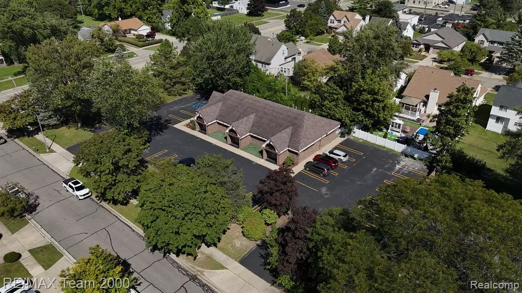 28477 7 MILE Road, Livonia, MI 48152 3501