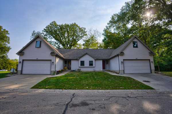 1327 SUNSET Boulevard, Flint, MI 48507 4061