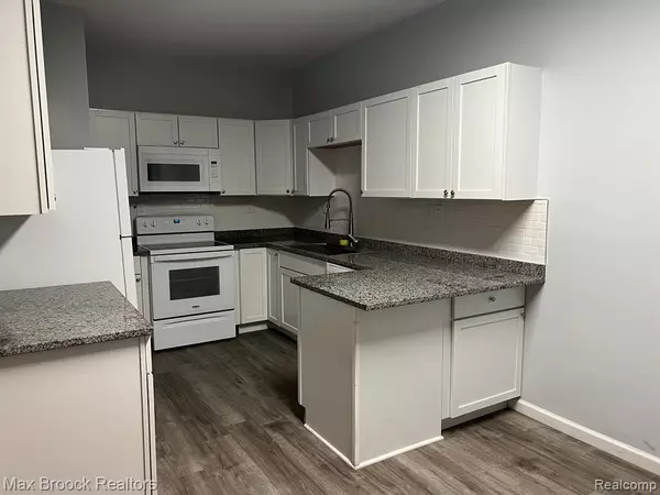 4023 ALIA Drive, Warren, MI 48092 4380