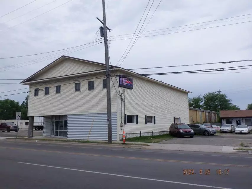 Kalamazoo, MI 49001,824 PORTAGE Street