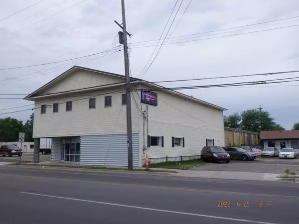 824 PORTAGE Street, Kalamazoo, MI 49001