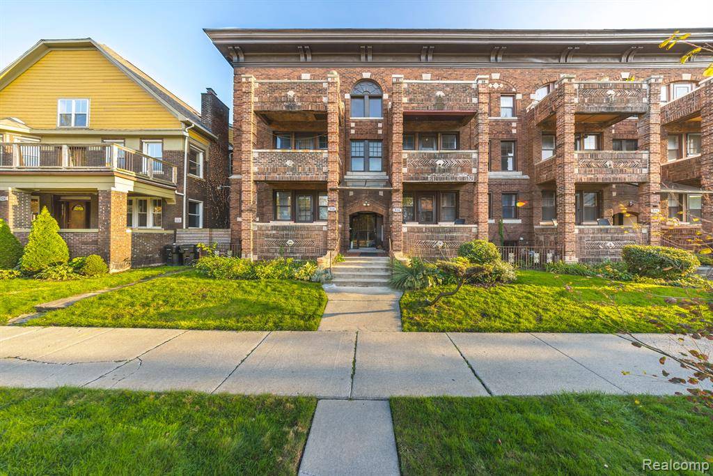 516 E Kirby, Detroit, MI 48202