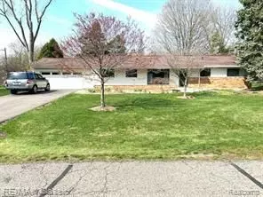 7060 MERRYBROOK, West Bloomfield, MI 48322 4063