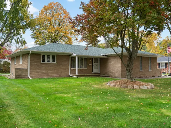 220 E MELDRUM Circle, Saint Clair, MI 48079 4239