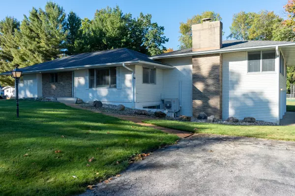 Prudenville, MI 48651 9633,309 OTTAWA Lane