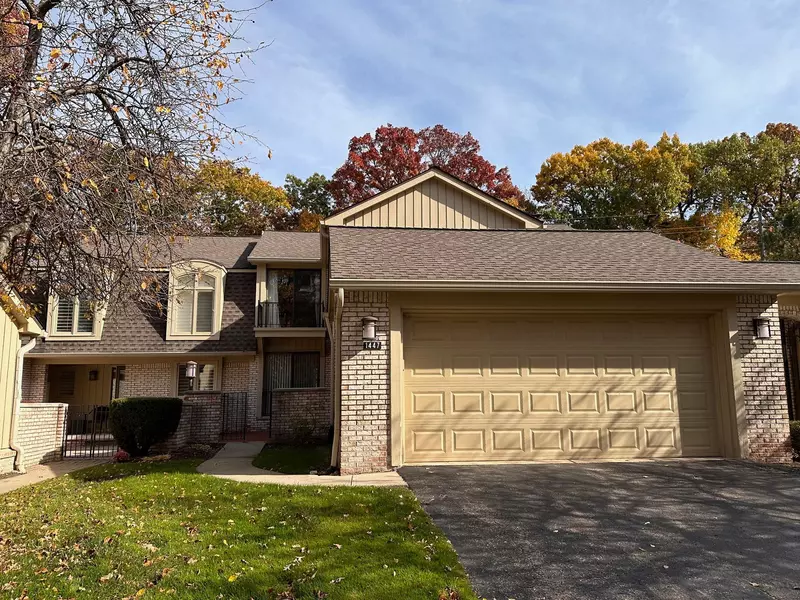 1447 RAVINEVIEW Court, Bloomfield Hills, MI 48304 1260