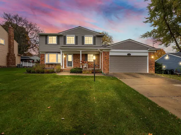 960 DAHLIA Lane,  Rochester Hills,  MI 48307 3308