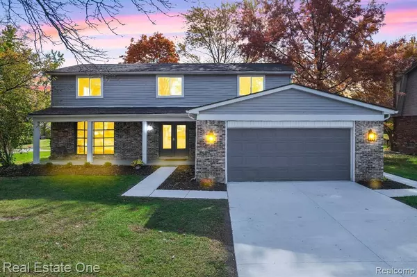 684 ABBEY, Rochester Hills, MI 48307 4500