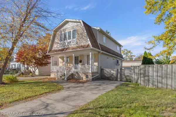 6665 PARKLAND Street, Dearborn Heights, MI 48127 2584