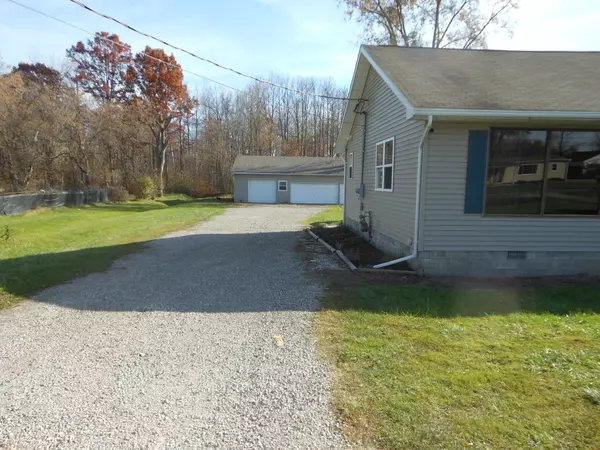 Kimball, MI 48074 2729,1786 Omar Road